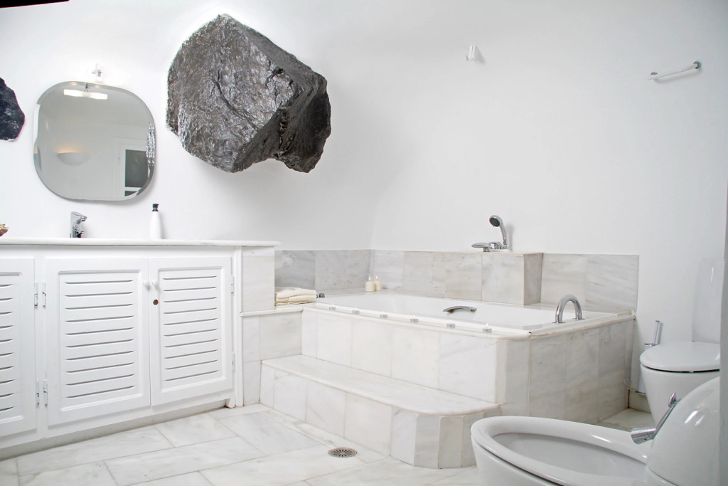 White House Villa with 3 bedrooms and amazing views at Oia