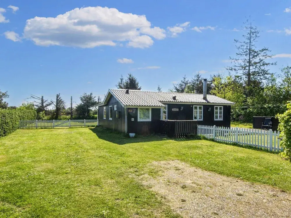 6 Person Holiday Home in Tarm