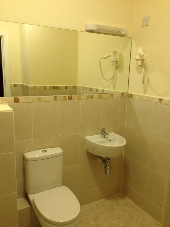 Wendover Arms Hotel