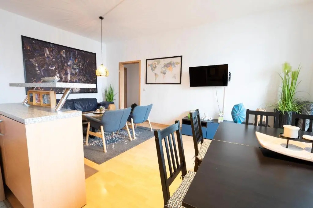 Schloßchemnitz-tolle Ferienwohnung mit Balkon