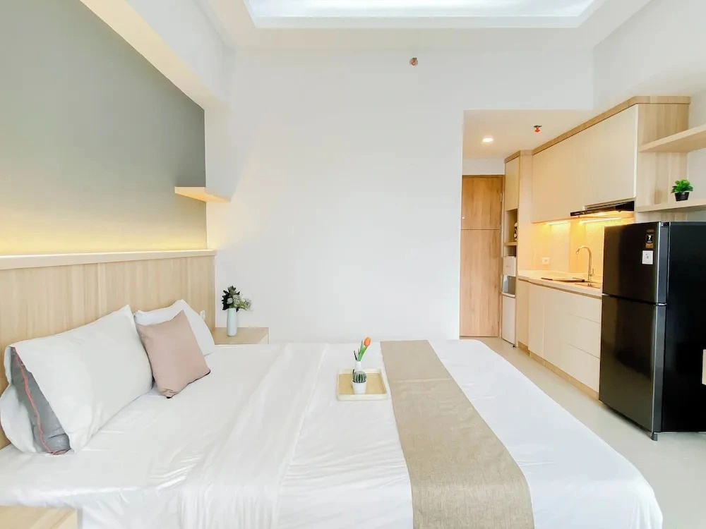 Enjoy Living Studio Apartment At Lrt City Jatibening