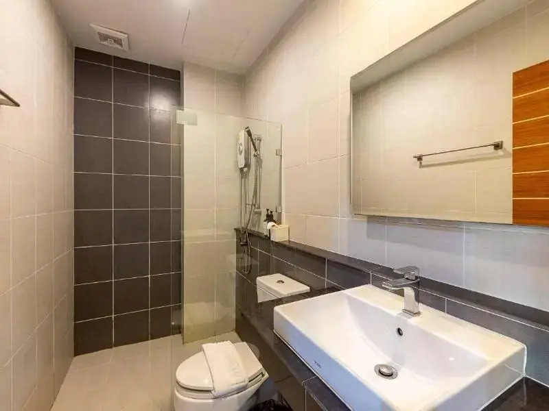 The Living Hotel SamutPrakan