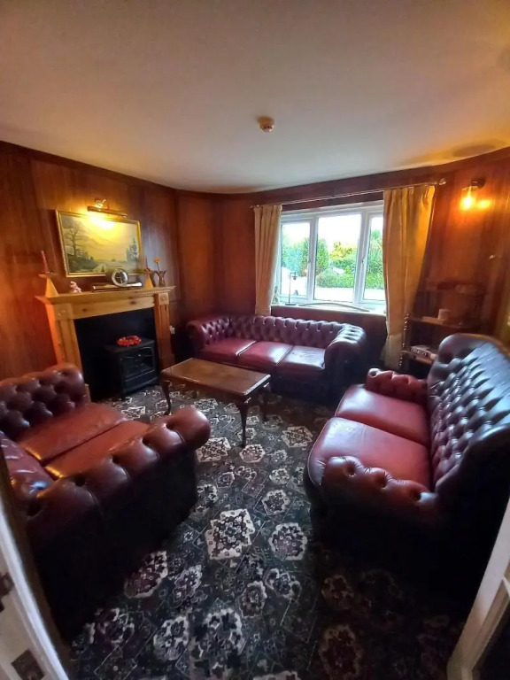 Orchard Lodge
