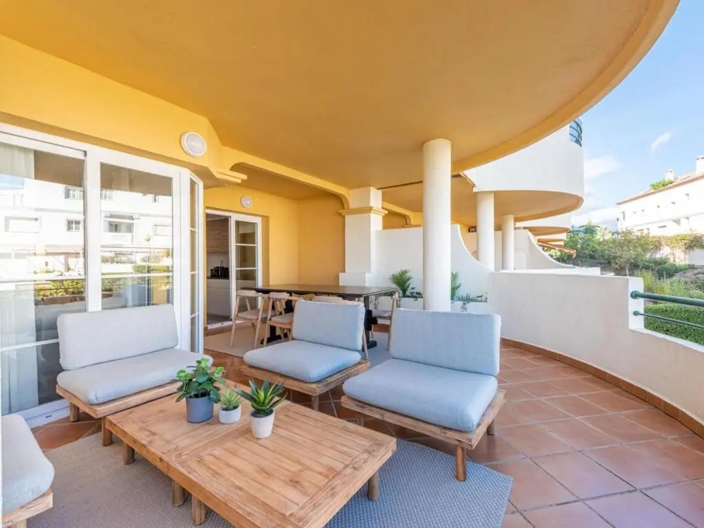 Señorio de aloha 3 bedroom duplex within walking distance to Puerto Banus