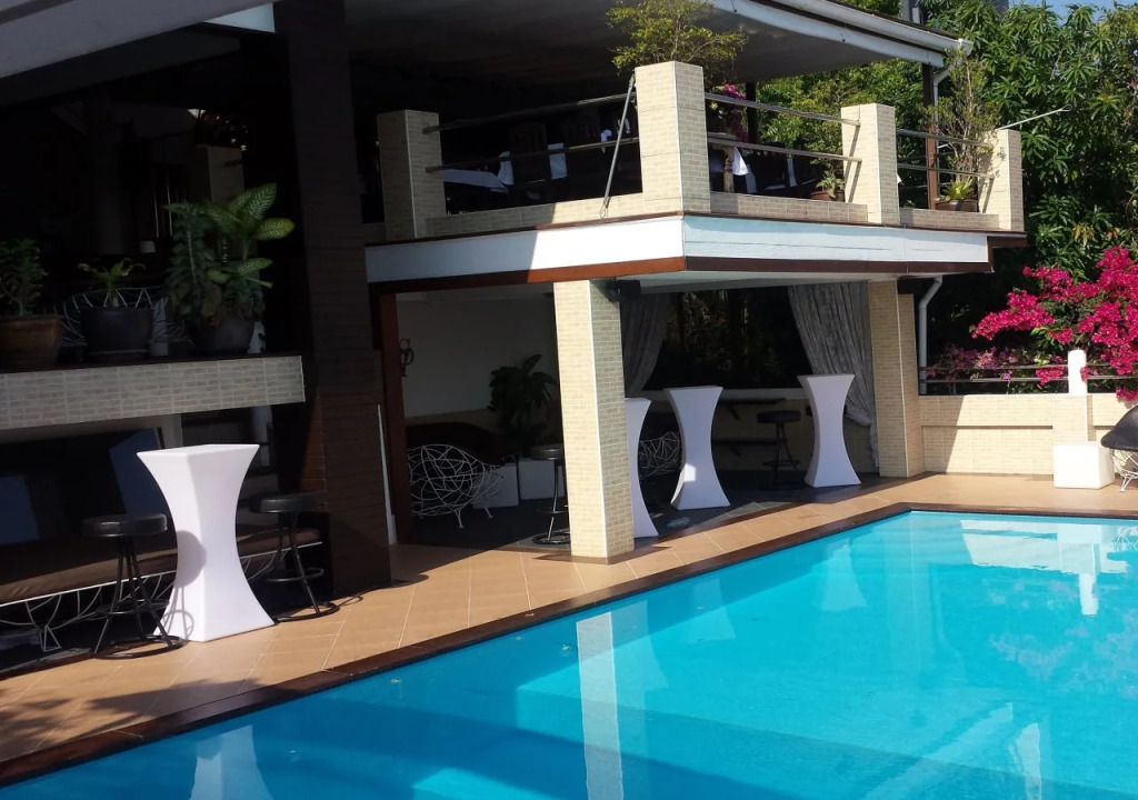 Swiss Villas Panoramic - Hillside Beach View