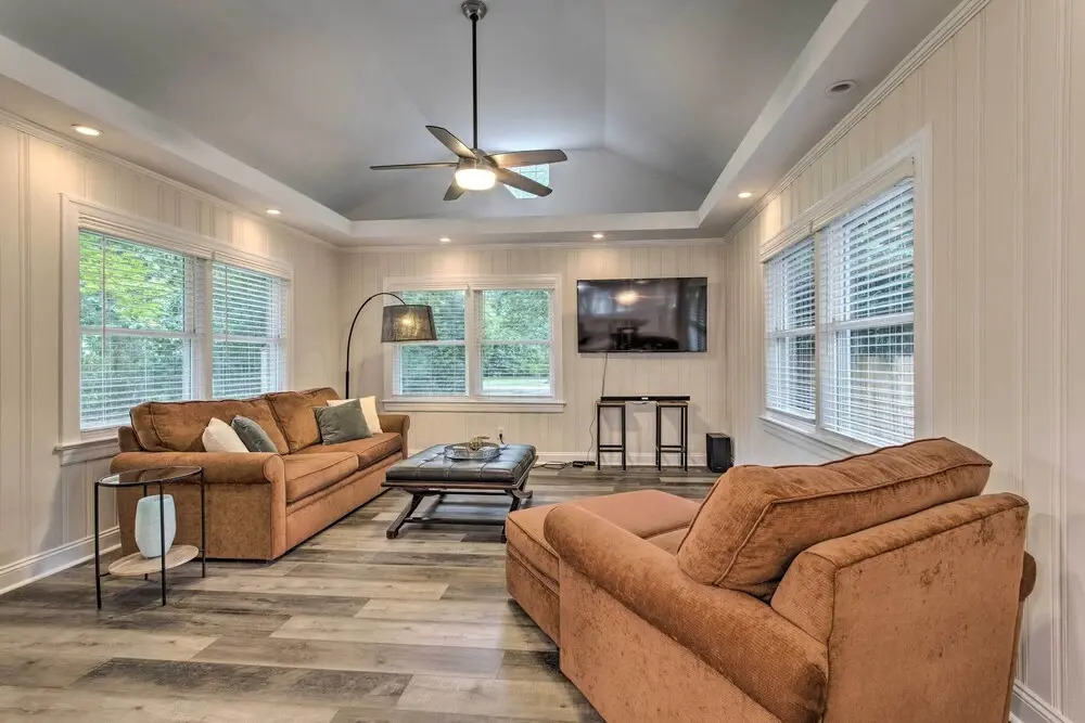 Stylish Wilmington Home, 2 Mi to Riverwalk!