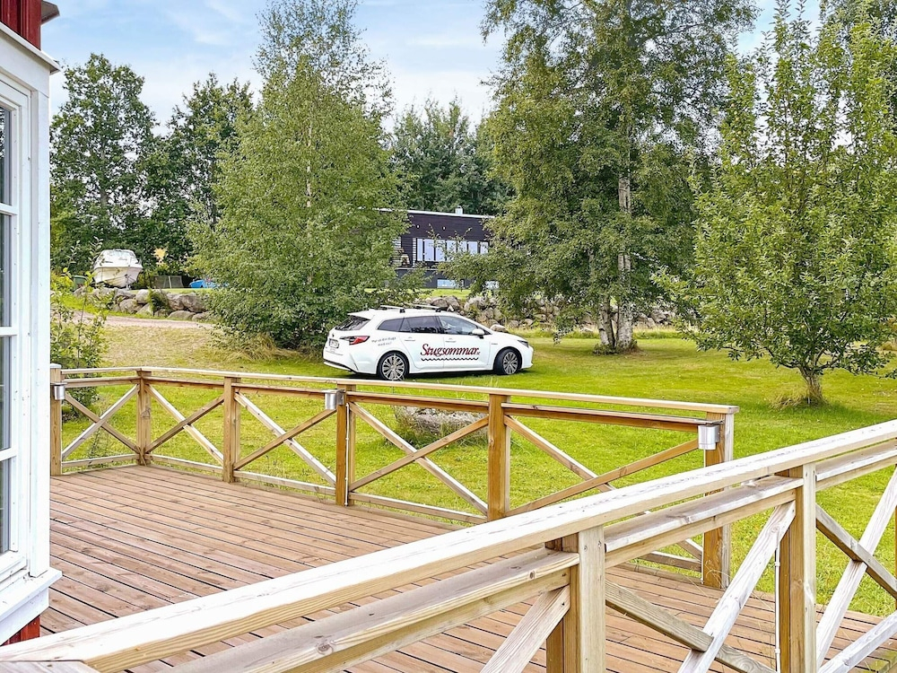 6 Person Holiday Home in Hjo-by Traum