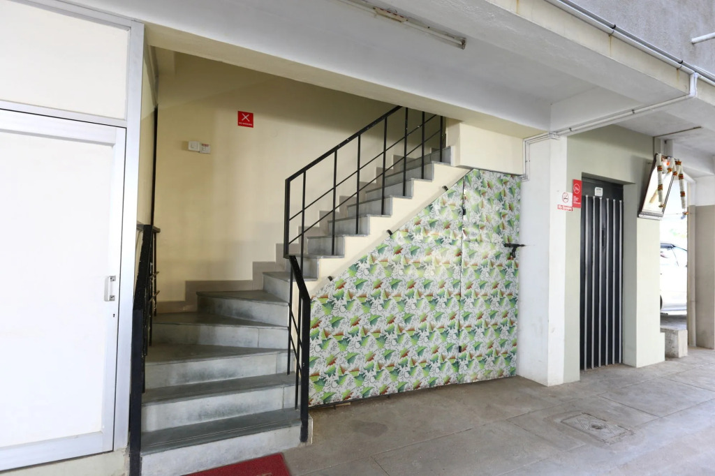 OYO 3860 Apartment JLS Gruha