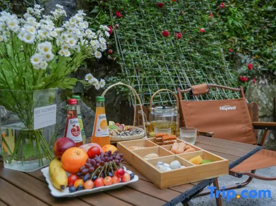 Anji Haozhuxi River Banshan Private Tang Starry Sky Holiday Home