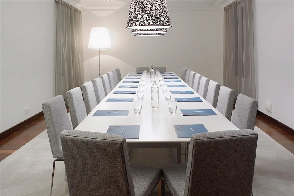 Hospes Puerta de Alcalá, a Member of Design Hotels