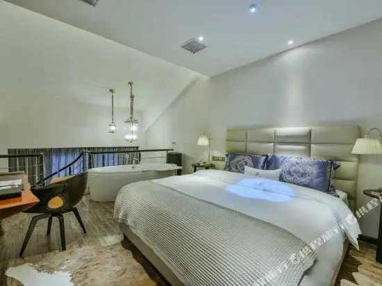 Cliff Hotel