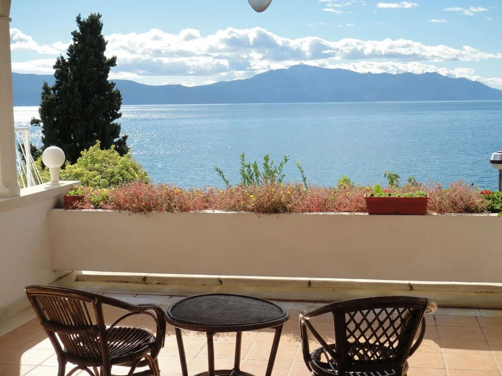 Sea View - Cosy & Comfortable - A3 Boris