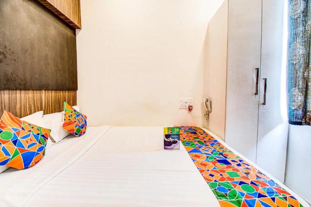 FabHotel Corporate Crown - Nr Jyoti Nivas University