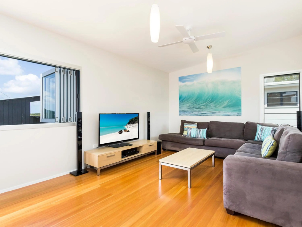 7 Roseby Court