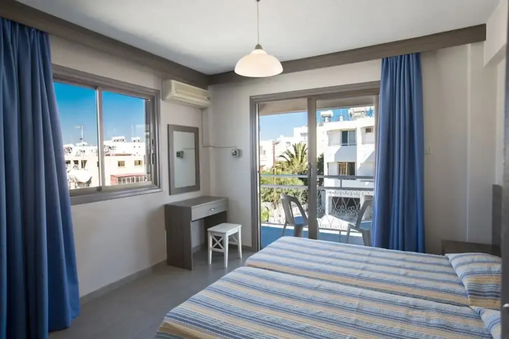 Beautiful Apartment With Communal Pool, Ayia Napa Apartment 1328