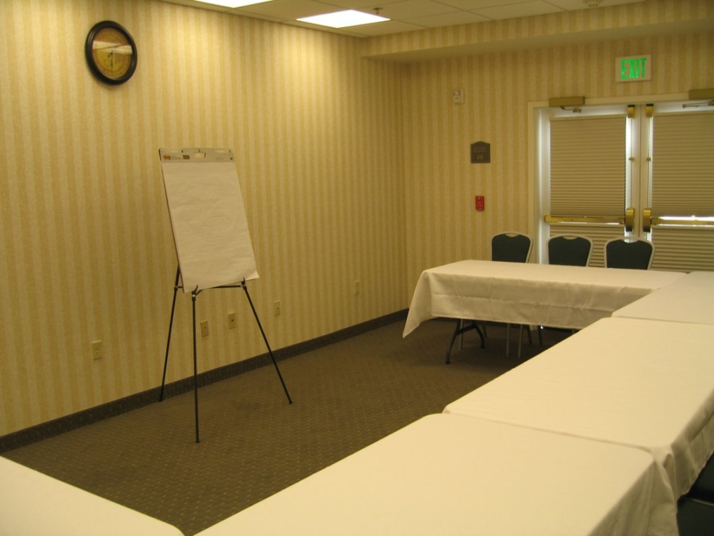 Best Western Plus Lake Elsinore Inn & Suites