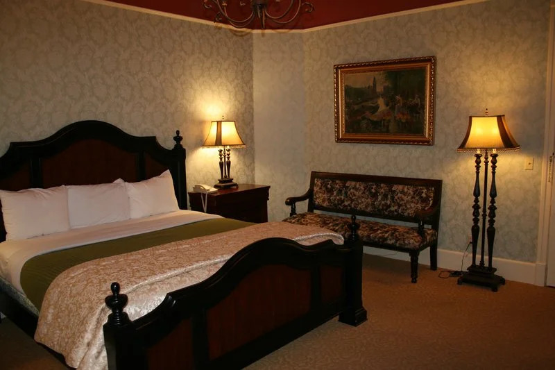 1886 Crescent Hotel and Spa