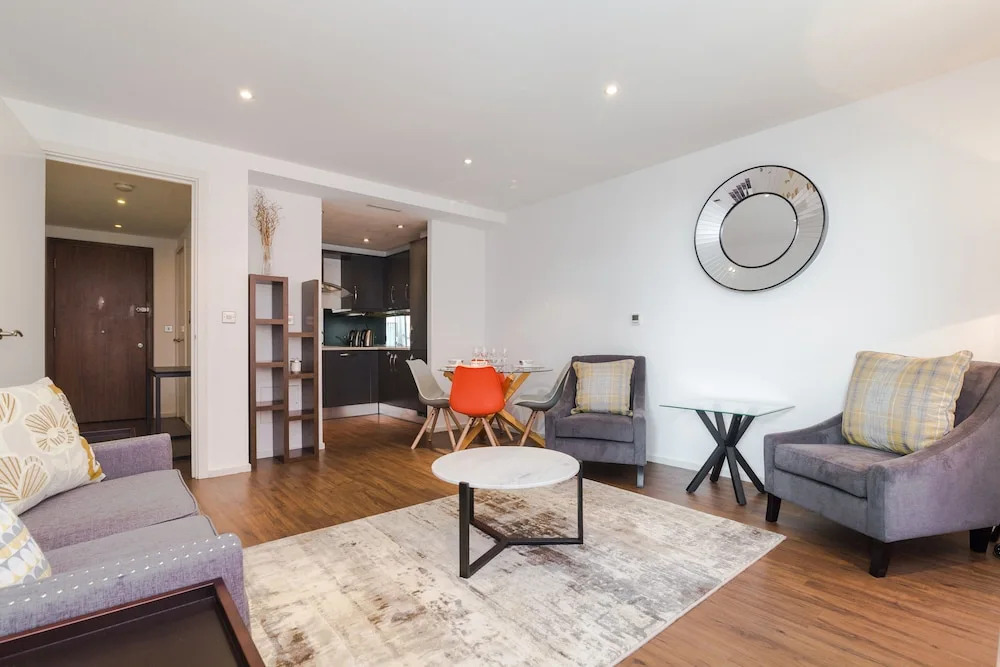 Bijou Delight by Austin David Apartments