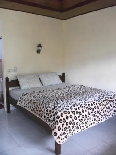 Tudes Family Homestay