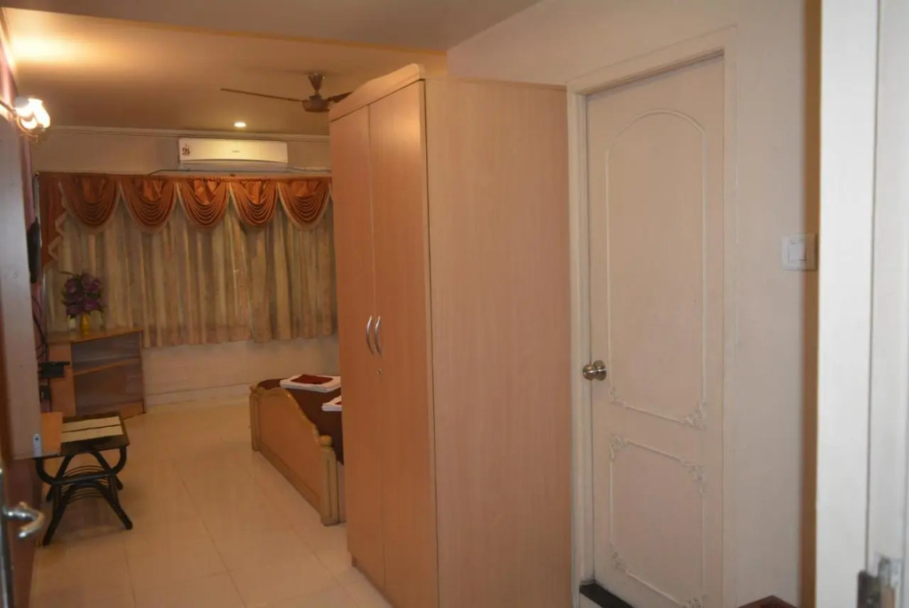 Hotel Poonam