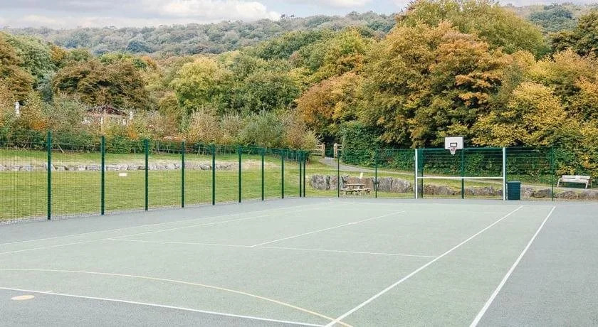 Cheddar Woods Resort And Spa