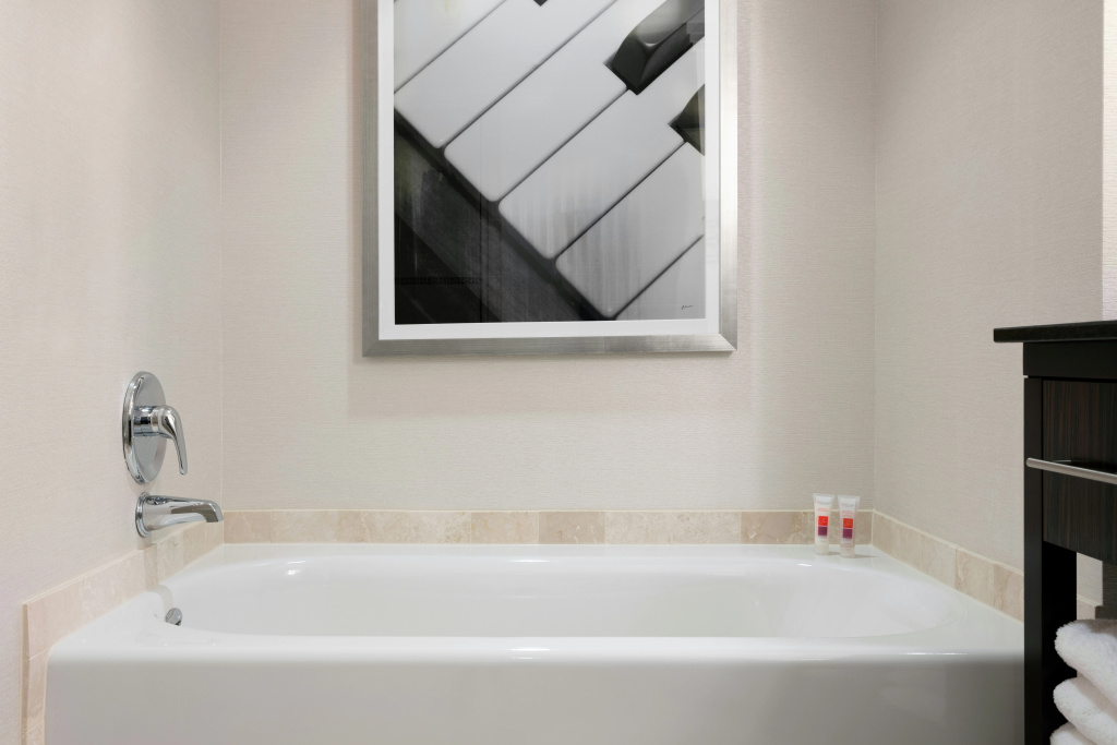Loews Atlanta Hotel