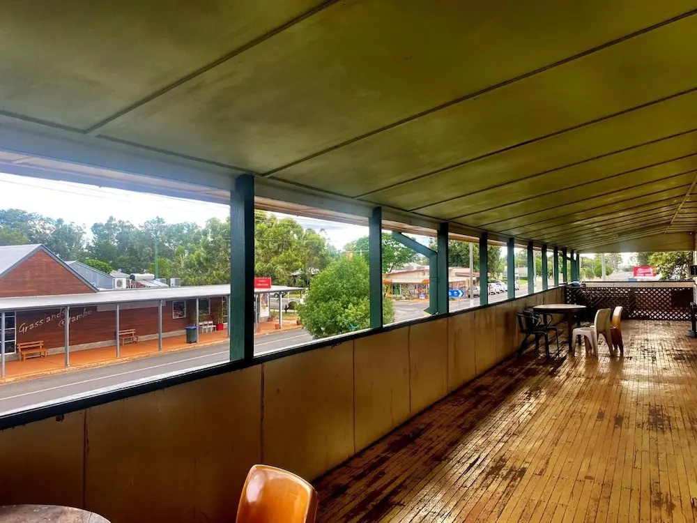 Royal Carrangarra Hotel