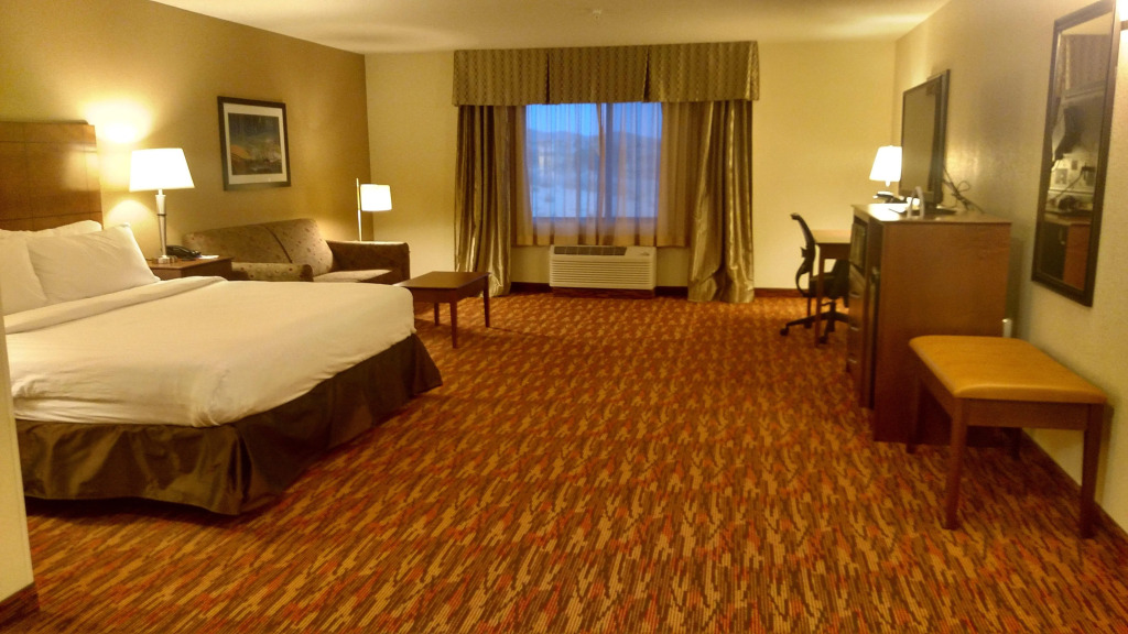 Holiday Inn Express & Suites Truth or Consequences by IHG - Newly Renovated