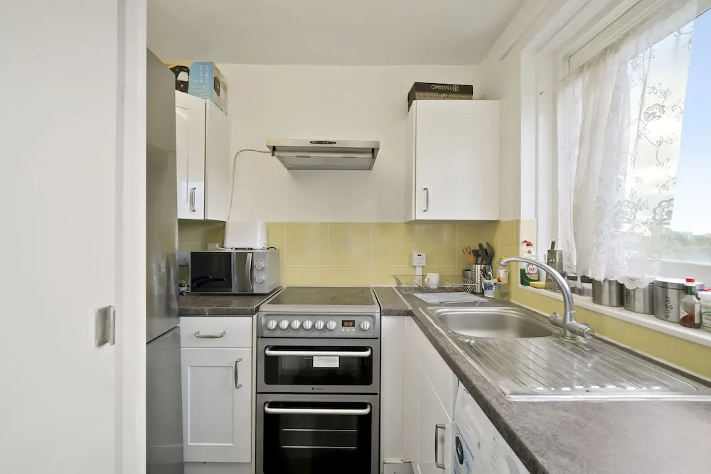Impeccable 1-bed Apartment in London