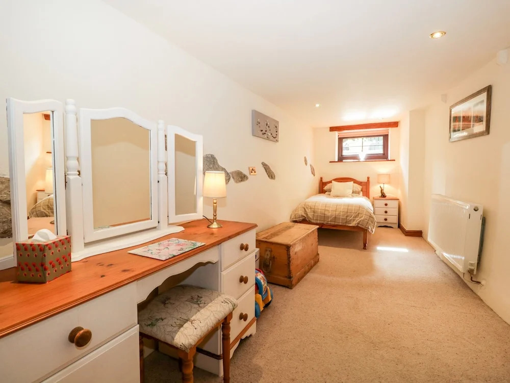 Raceside Cottage
