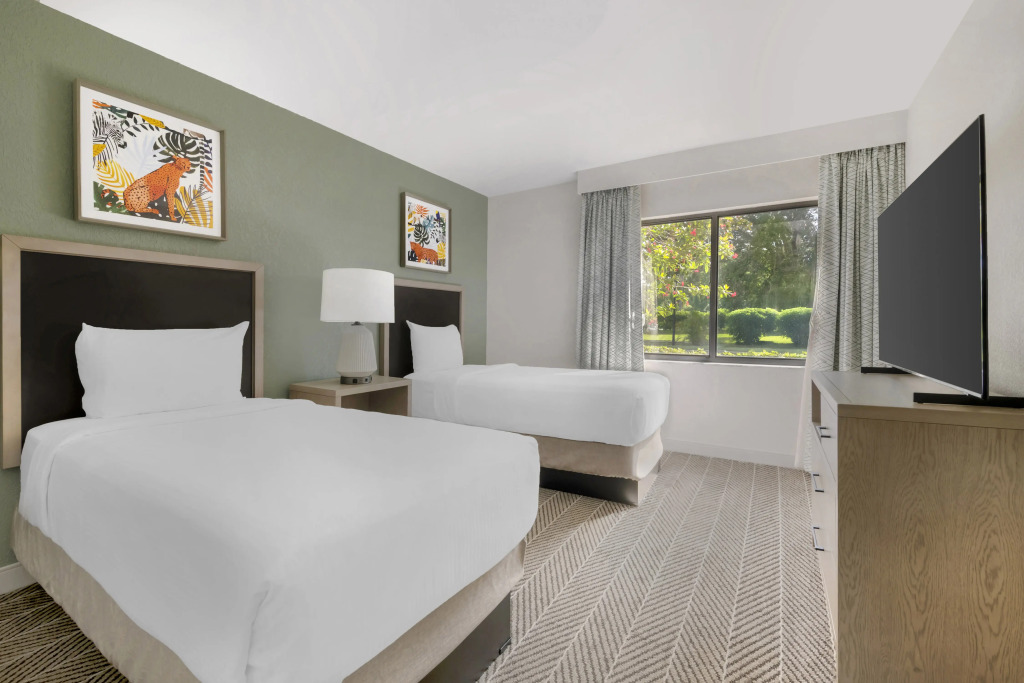 Parkway International Resort