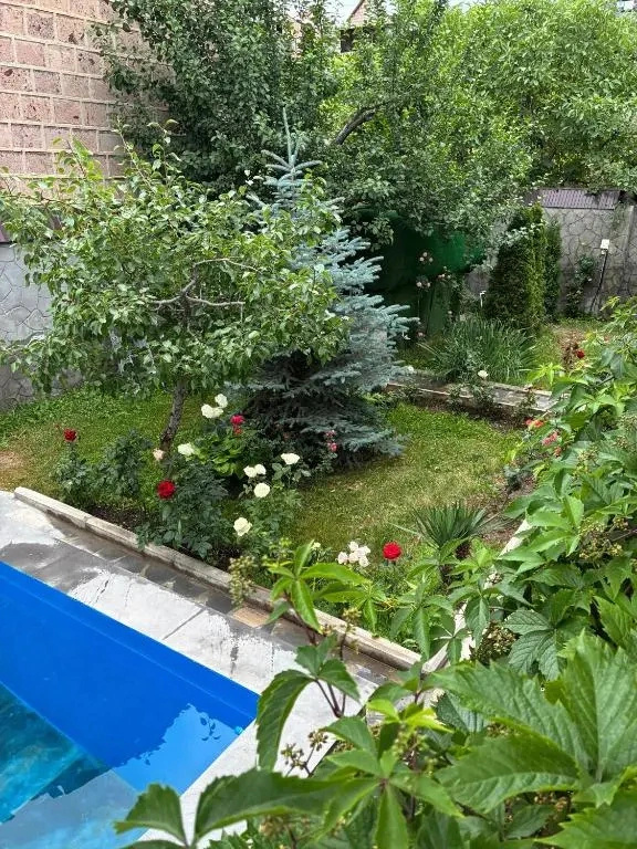 Garden House Yerevan Guest House