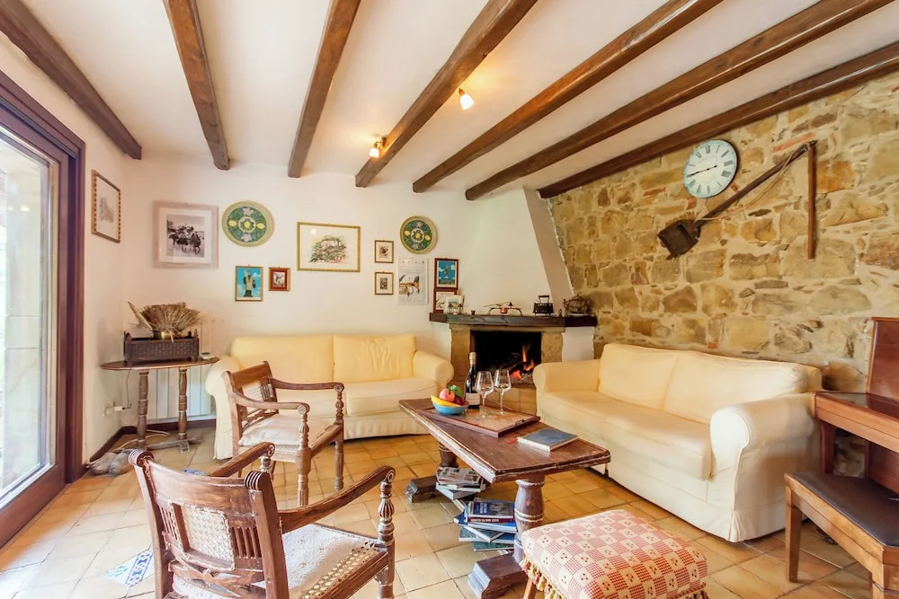 Villa Olmo With Private Pool - Happy Rentals