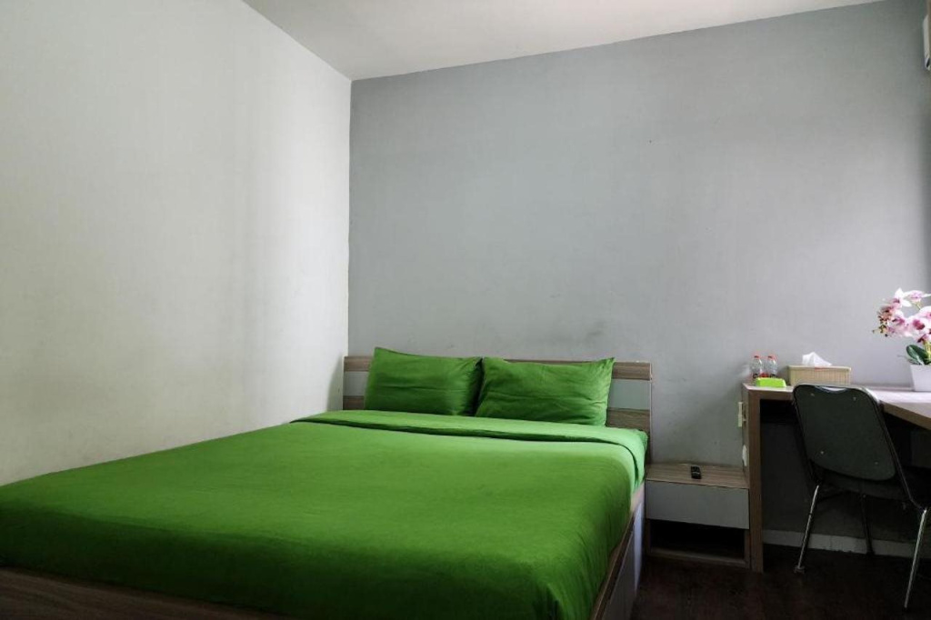 Barata Hotel Near Bandara Soekarno Hatta