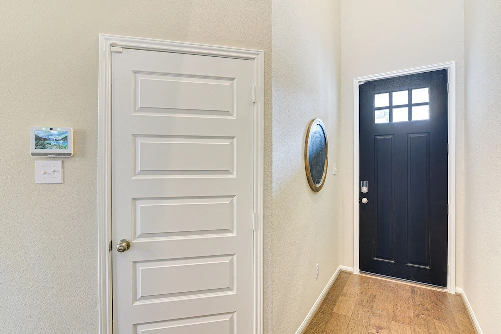 Welcoming Pasadena Home: 22 Mi to Downtown Houston