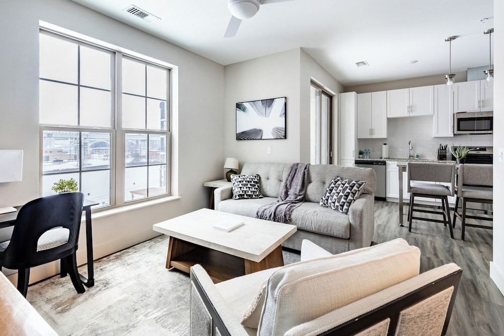 Landing Apartments near Rivergate Park Area