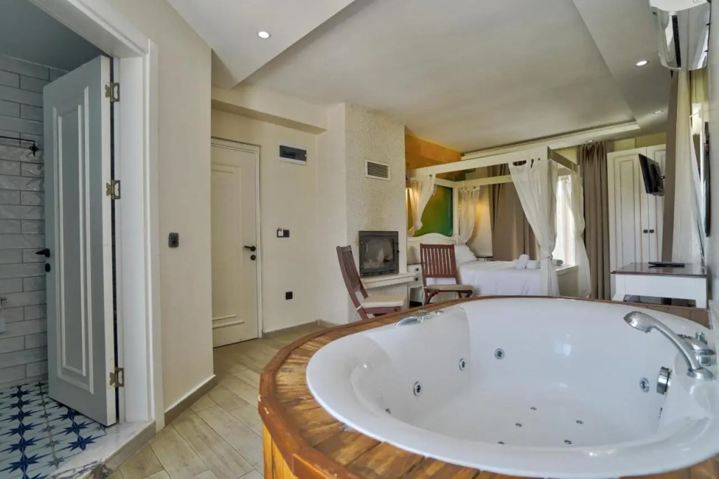 La Mira Suites Otel Alacati