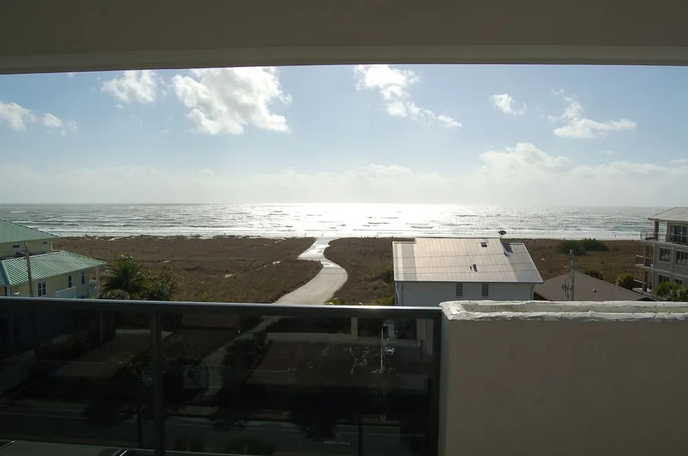 Tivoli by the Sea - Unit 604 2 Bedrooms 2 Bathrooms Apts
