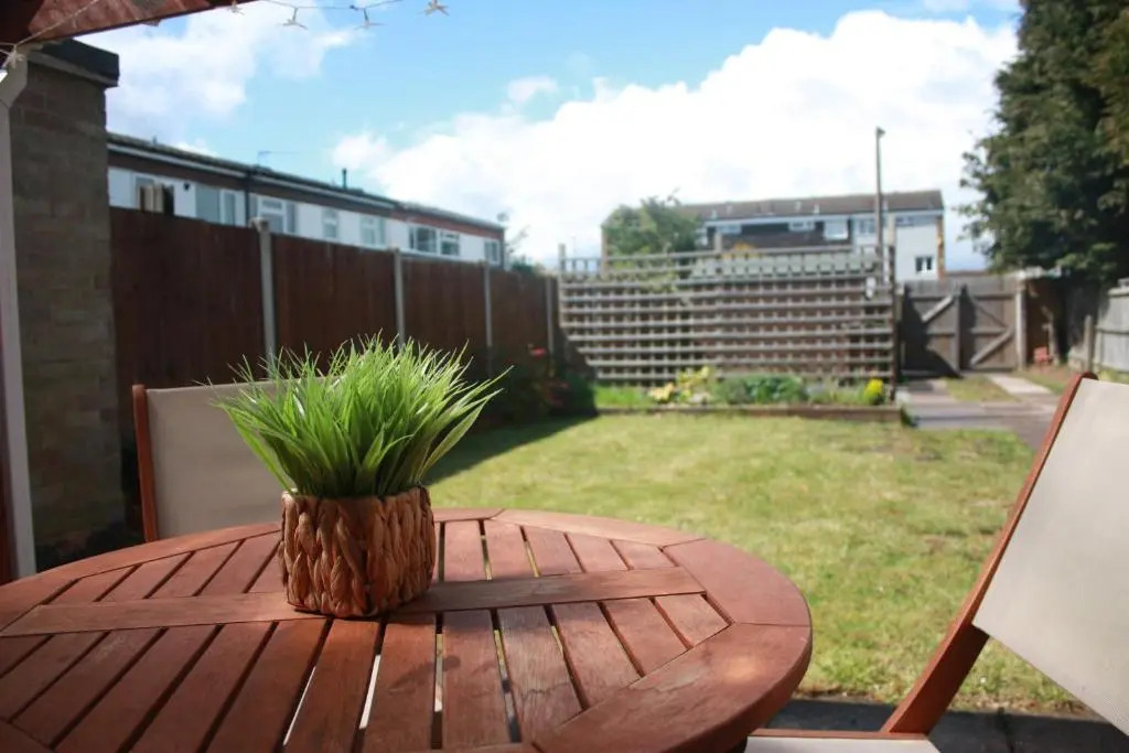 Berwicks House - NEC & Airport - Stylish 3-bed house with garden