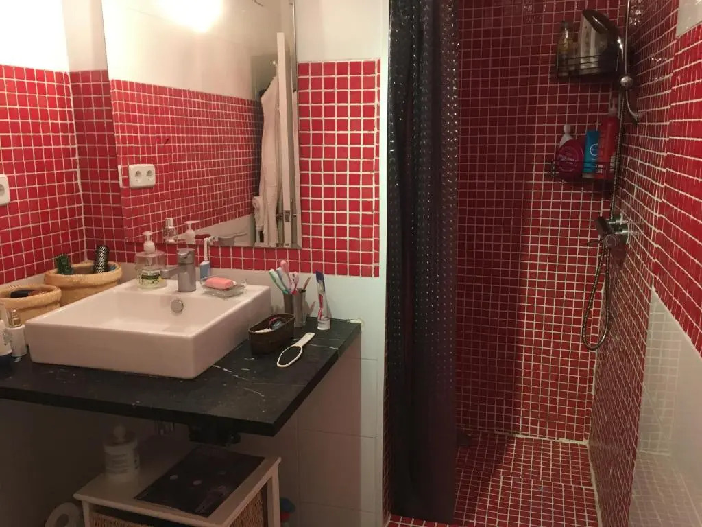 Encantadora casa en centro Piedralaves