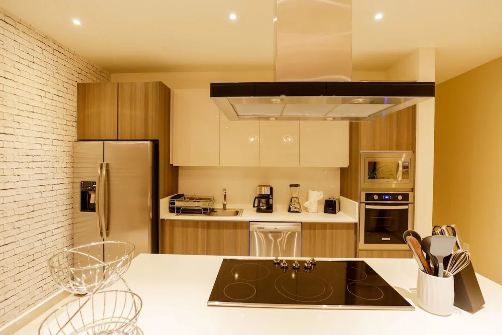 Vista Vela 2103 3 BR by Casago