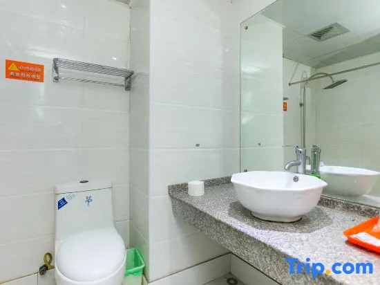 Yiyuan Holiday Hotel