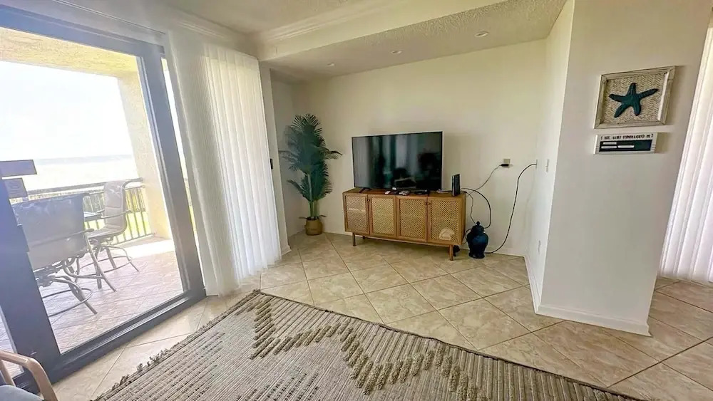 Navarre Towers 104