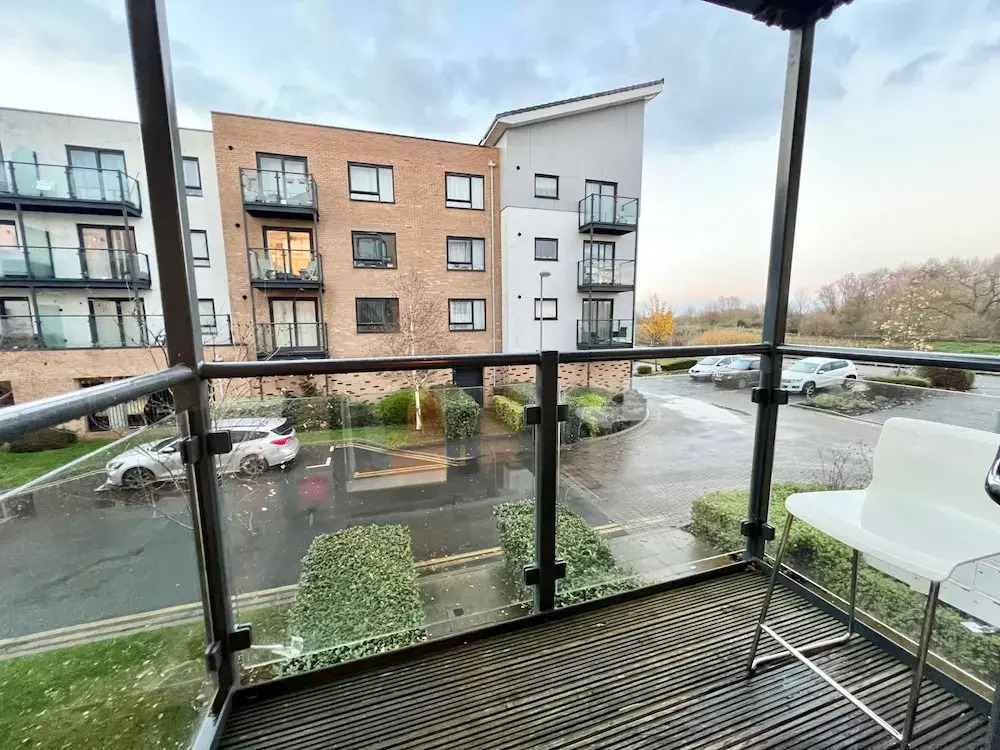 Modern 2-bed Dartford - Free Parking & Fast Wifi
