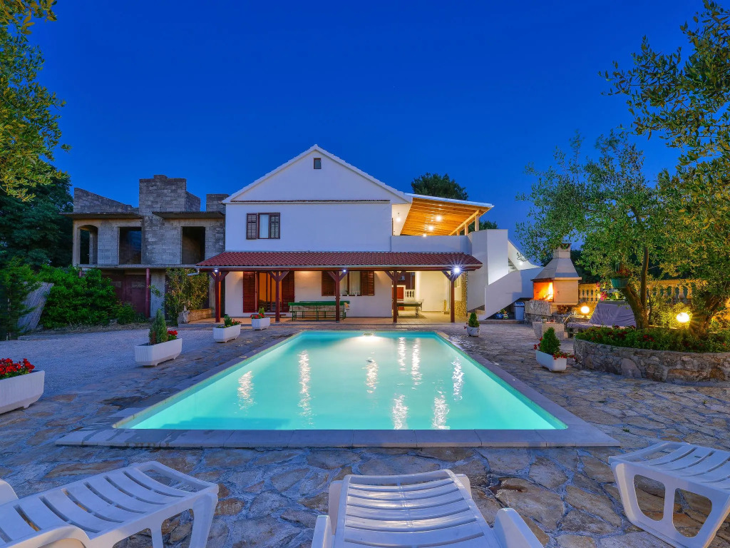 Holiday Home Bibinje near the Sea