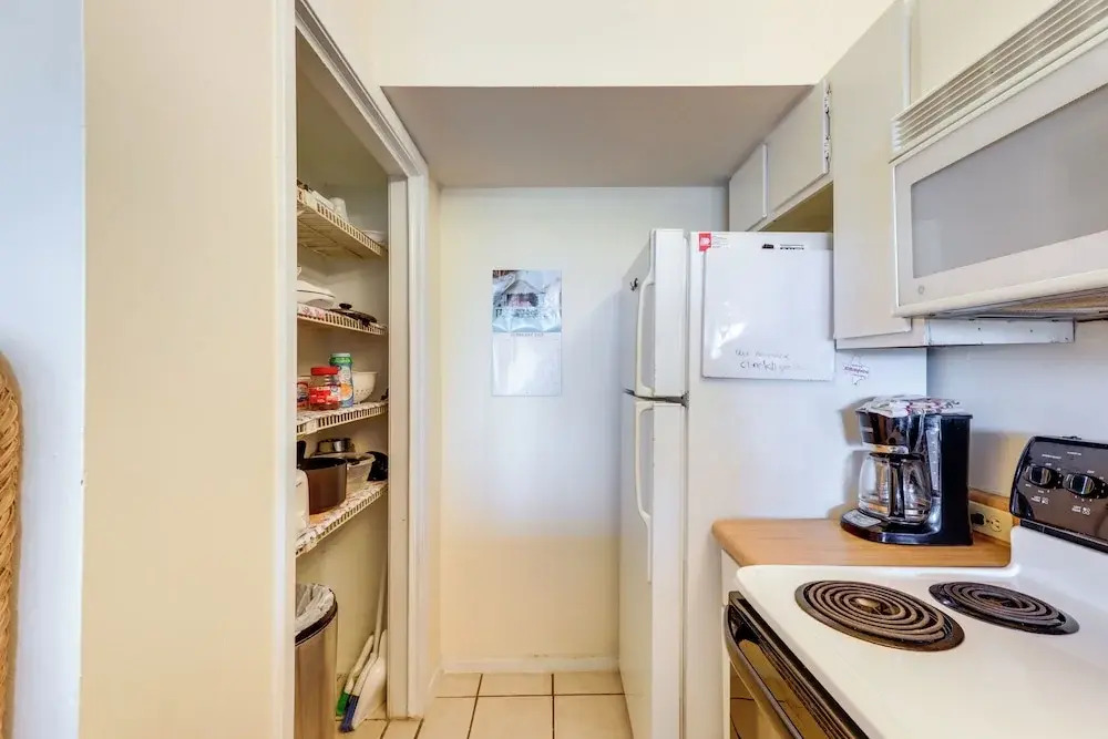 South Padre Island Condo - Walk to Beaches!