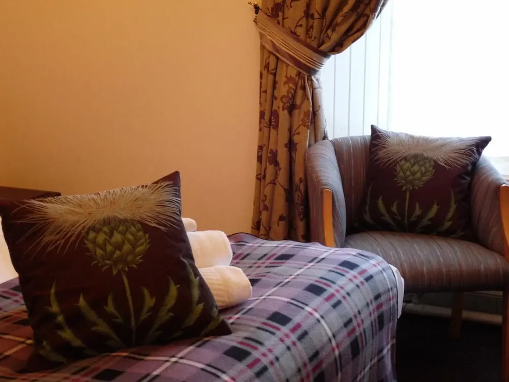 Milton Birnam Hotel