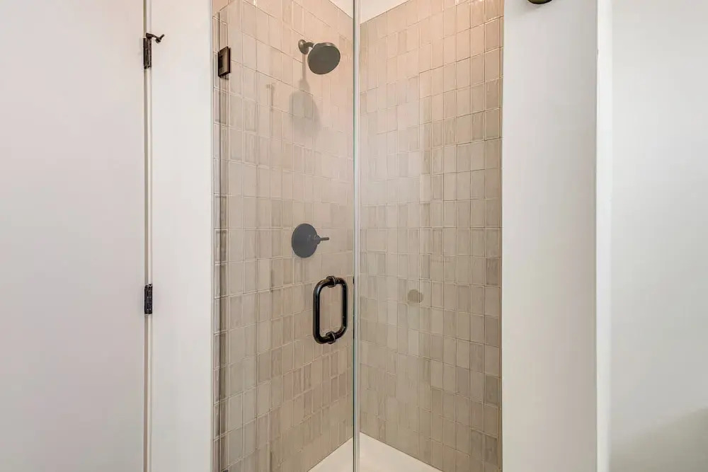 < 2 Mi to Dtwn: Modern Townhome in Knoxville