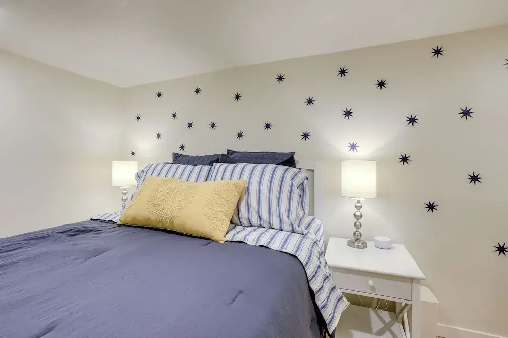 Walk to Dtwn Camas! Updated Home w/ Game Room
