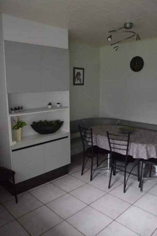 Charming Belgian Getaway, Vakantiewoning in Oudsbergen - 3 Bedrooms & Garden